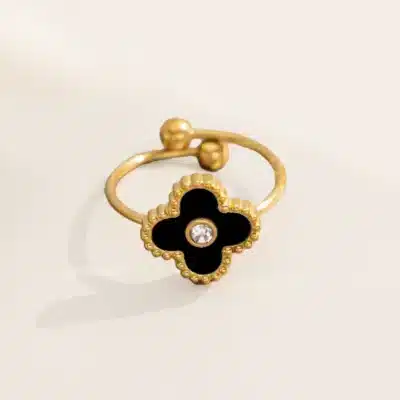 Bague-black-clover-bijoux-acier-inoxydable-vetv-jewelry-martinique