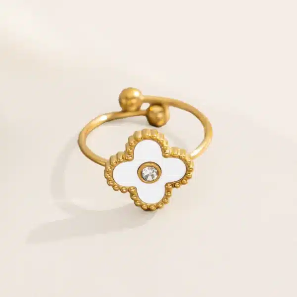 Bague-white-clover-bijoux-acier-inoxydable-vetv-jewelry-martinique